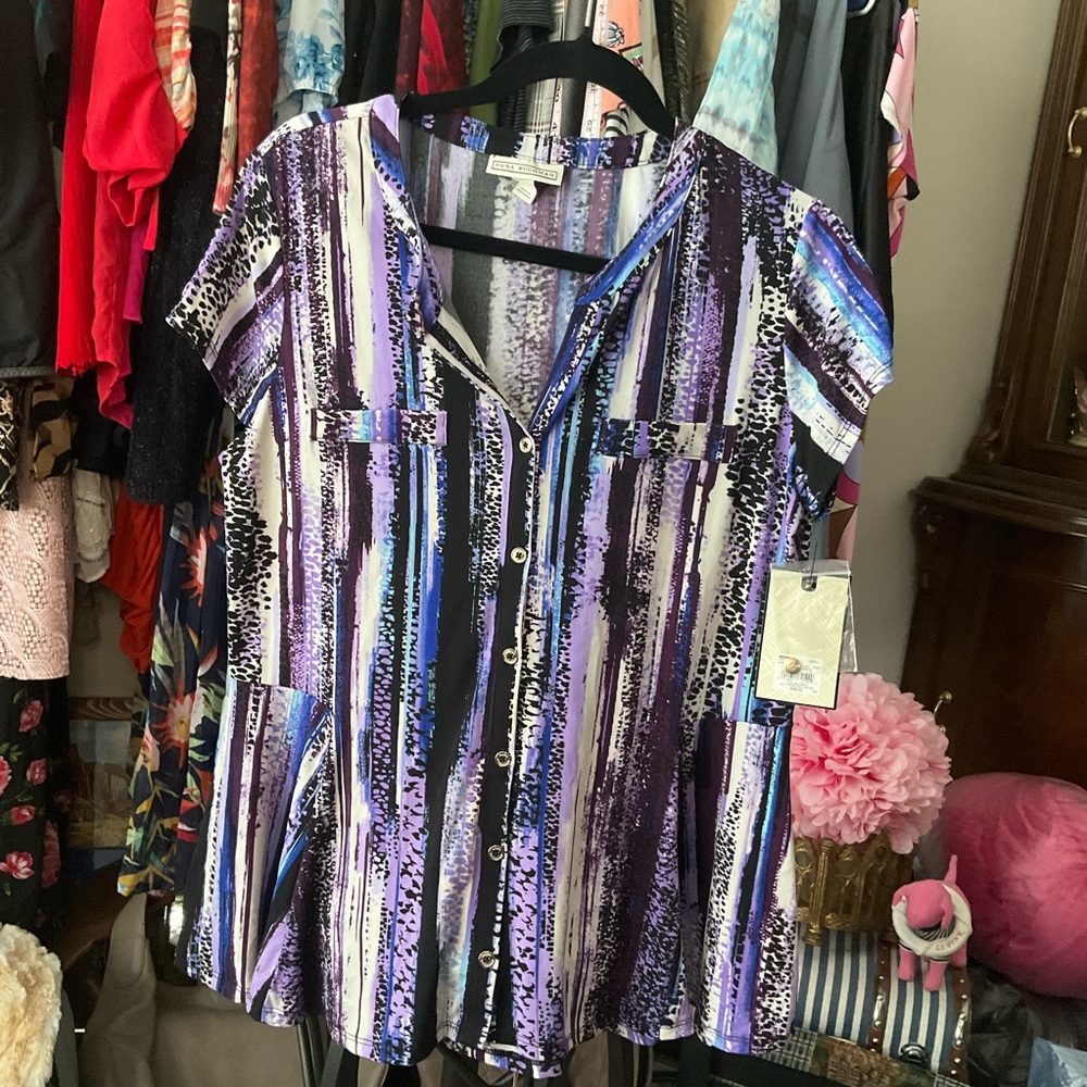NWT Size L Dana Buchman Top
